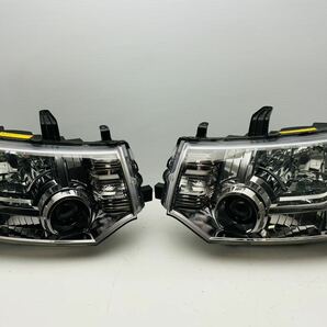 割れ無 三菱 デリカD:5 / D5 CV5W CV1W CV2W CV4W 純正 HID ヘッドライト 左右セット バラスト バーナー付 KOITO 100-87918 (Q148)の画像1