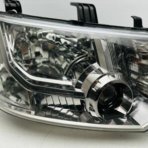 美品 割れ無 三菱 デリカD:5 / D5 CV5W CV1W CV2W CV4W 純正 HID ヘッドライト 右 バラスト バーナー付 KOITO 100-87918 (S141)の画像3