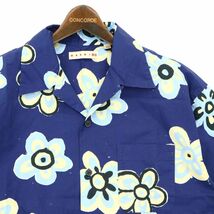 美品 22SS★ UNIQLO × MARNI ユニクロ マルニ 花柄 フラワー総柄 オーバーサイズ 半袖 アロハ シャツ Sz.L　メンズ 紺　A4T04090_4#A_画像2