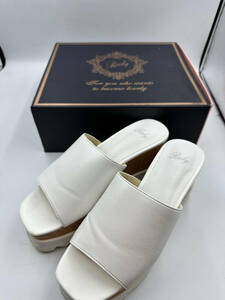 Radyreti white sandals thickness bottom use impression have size inscription less (L size perhaps ). wistaria quiet . small demon used long-term keeping goods present condition goods 