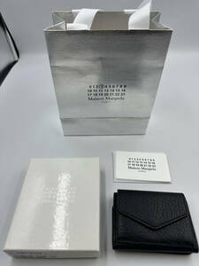 Maison　Margiela　メゾン　マルジェラ　S36UI0416　4ステッチ　コンパクトウォレット　三つ折り　レザー　新品未使用　現状品　E471