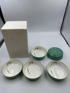 香蘭社　皿　５枚セット　G600.G０　和食器　小皿　中皿　箱付き　緑　花柄　深皿　食器　器　未使用品　現状品　長期保管品　E481