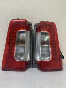 ダイハツタント【LA600S-LA610S】右左LEDテールランプ純正中古品