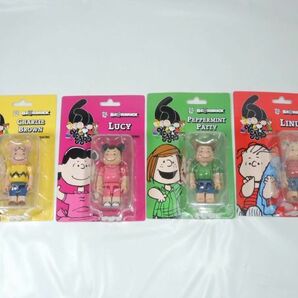 新品 BE@RBRICK ベアブリック PEANUTS ピーナッツ 60周年記念 4体セット CHARLIE BROWN LINUS LUCY PEPPERMINT PATTYの画像1