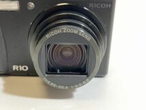 デジタルカメラ RICOH リコー R10 動作品 充電器付き 現状品 0429_画像3