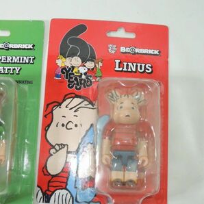 新品 BE@RBRICK ベアブリック PEANUTS ピーナッツ 60周年記念 4体セット CHARLIE BROWN LINUS LUCY PEPPERMINT PATTYの画像5