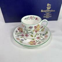 Minton ミントン Royal Doulton ロイヤル ドルトン コーヒーカップ 3セット ハドンホール 食器 洋食器 (RD-023)_画像2