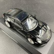 ミニチャンプス 1/43 Porsche ポルシェ 911 Carrera 4S Tiefschwarzmetallic ミニカー_画像6