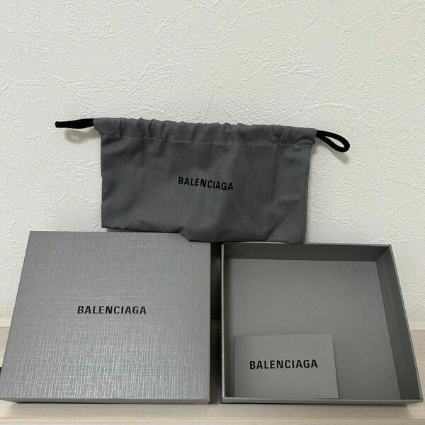 BALENCIAGA box 空箱　正規