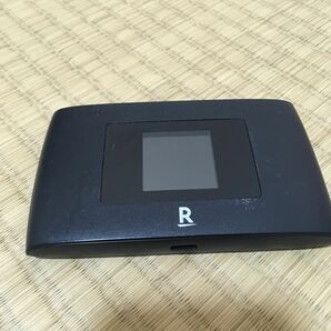 RAKUTEN ポケットWi-Fi 2CZR03M端末 モバイルルーター　