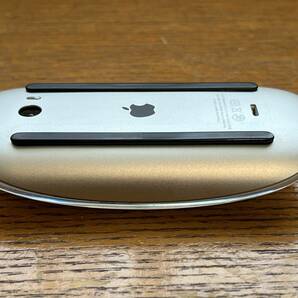 【中古動作品】Apple Magic Mouse 2 A1657 MLA02J/A【使用感あり/バッテリー劣化】の画像4