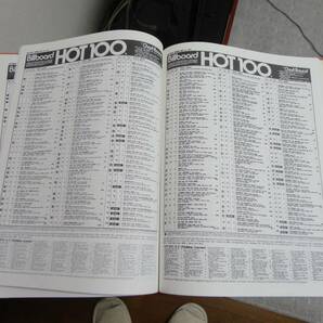 洋書 中古品 Billboard Hot 100 Charts: The Seventies Hardcoverの画像2