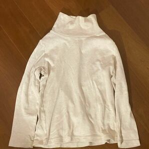 ユニクロ　ハイネックシャツ　130 UNIQLO