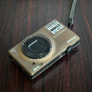 Nikon COOLPIX S6000 完動品