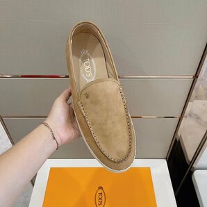 イタリア トッズ Tod's ロファー パンプス  レザー スエード メンズ シューズ カジュアル ベージュ 39～44 サイズ選択可能 b323の画像8