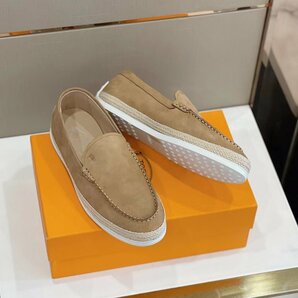 イタリア トッズ Tod's ロファー パンプス  レザー スエード メンズ シューズ カジュアル ベージュ 39～44 サイズ選択可能 b323の画像4