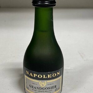 【未開栓】グランゴジェ ナポレオン ブランデー ミニボトル ピストル型台座付き / GRANDGOSIER NAPOLEON BRANDY / 30ml 40%の画像4