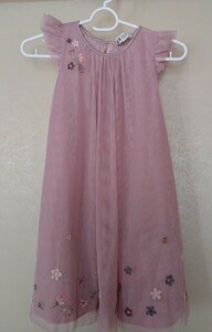 H&M　ノースリーブワンピース　紫ピンク　サイズ135 花刺繍　女の子　エイチ・アンド・エム　130〜140