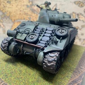 １／35 M4 アメリカ陸軍中戦車シャーマン 前期型　完成品 