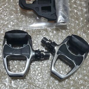 ビンディングペダル SHIMANO シマノ SPD-SL pd-5600 シルバー クリート付属