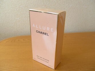 フルボトル！シュリンク未開封品(^^ゞ 100mlトワレ「CHANEL ALLURE：シャネル アリュール」EDT-SP（スプレー）_/_/ 交渉OK、匿名OK！ _/_/