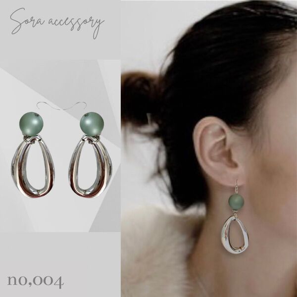 おまとめ割有・金具変更可《no,004》フックピアス イヤリング マットパール&シルバーチャーム くすみブルー ハンドメイド