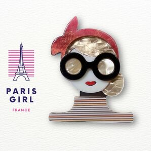 Paris broach パリジェンヌ風 ブローチ ボーダーウエアの女の子 カラフル