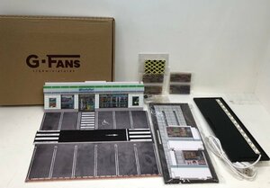 G-FANS 1/64 family mart ジオラマ　点灯 組立式　駐車場付き　240412SK250005