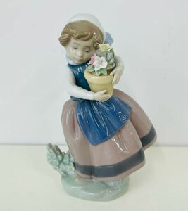 A263-G11-224 LLADRO リヤドロ D-22E 5223 陶器 置物 オブジェ 約17×12cm