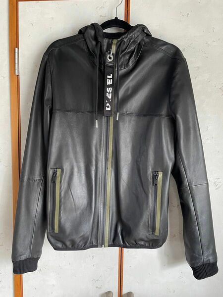 新品同様 DIESEL 羊革 レザージャケット パーカー 黒 L 日本M〜L