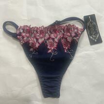 レディース　Tバック　ショーツ　Mサイズ ネイビーにピンクの花の刺繍　新品　未使用　タグ付き_画像1