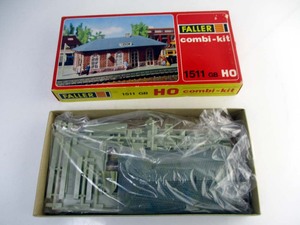 FALLER combi-kit　1980年代西ドイツ製　HO ストラクチャー　 LEDOM駅　未組立てキット