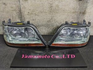 【Ｄ】トヨタ　クラウンマジェスタ　JZS177　純正　左右ヘッドライト　左右ライト　ＨＩＤ　点灯確認済み