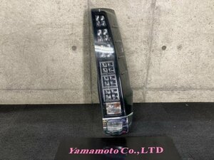 【Ｄ】トヨタ　ヴォクシー　ZWR80G　純正　右テールランプ　前期型　ＬＥＤ点灯確認済み　ZRR80G　ZRR85G