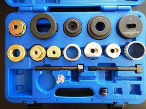 HCB TOOLS社製 BMW E36 / E46 / E85 リアアクスル ブッシュ リムーバー インストーラー HCB-A1087