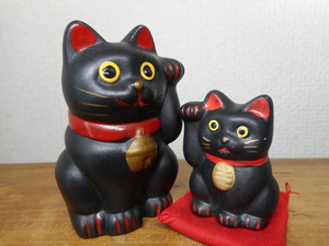 陶器　黒猫　招き猫　２点　ネコ　猫　置物