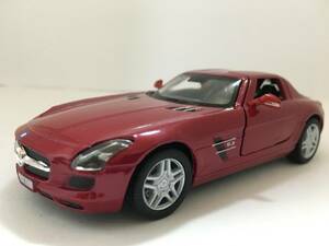 メルセデスベンツ SLS AMG ワインレッド　 1/36 キンスマート社製　ミニカー