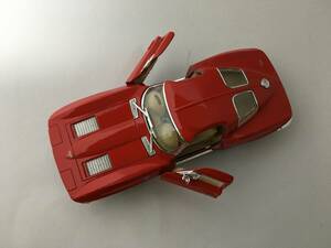 1963 シボレー コルベット スティングレイ レッド　Kinsmart　キンスマート社製　 1/36 ミニカー