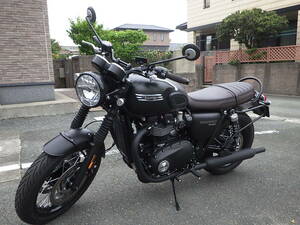  Kyushu Fukuoka departure Triumph Bonneville T120 Stealth edition limited model mileage 300km new car same ( almost new car. ) registration after 4 months..