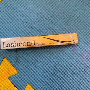 Lashcend まつ毛美容液