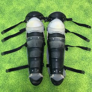 H-3805( re-exhibition ) Kubota slaga- for softball type catcher protector leg-guards baseball used 