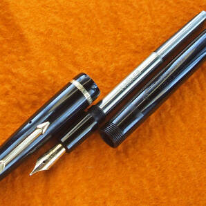 ◆美品◆1950年代製 パーカー・スリムフォルド万年筆 ブラック 14金F ロンドン◆ 1950’s Parker Slimfold Pen 14c F nib England ◆の画像5