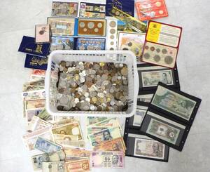 #F[1 jpy start * approximately 14kg] old coin . summarize approximately 14000g America dollar India Indonesia China on sea Thai etc. 