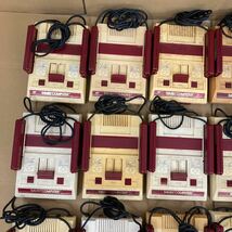 【2個口発送】任天堂 ニンテンドー ファミコン ファミリーコンピューター 本体 まとめ 動作未確認 ジャンク扱い 0404-402_画像2