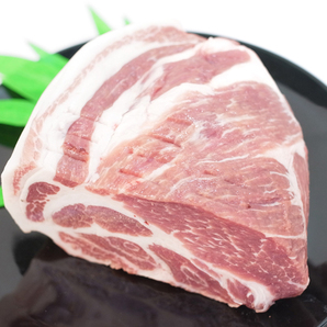 1円【1数】ホエイ豚 肩ロース ブロック 500g 4129屋 焼肉 業務用 BBQ バーベキュー ステーキ ソテー 生姜焼 鍋 豚スキ 豚丼 1円スタートの画像2