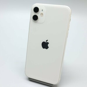 Apple iPhone11 128GB White A2221 MWM22J/A バッテリ77% ■ドコモ★Joshin7261【1円開始・送料無料】の画像1