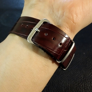 ◆Leather NATO G10Strap◆高品質国産本革クロコ型押しカーフ バーガンディ カスタムオーダー(ラグ幅/BUCKLE COLOR) 受注生産 腕時計ベルトの画像10