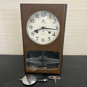 t4-309 振り子時計 ゼンマイ式 アンティーク 掛け時計 レトロ　ジャンク品