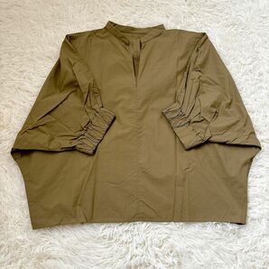 フレームワーク　オーバーサイズ　シャツ　ボリューム袖　カーキ　コットン100% 日本製　サイズフリー