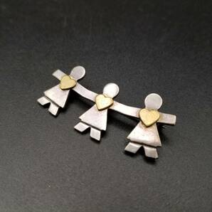 3人の手をつなぐシルエット 紙人形 ハート 925 シルバー ヴィンテージ ブローチ 銀細工 Paper Dolls Holding Hands Heart Brooch Y14-Xの画像5